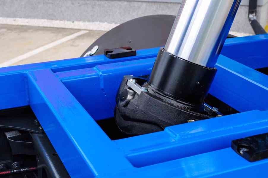 MERCEDES ATEGO 1523 TŘÍSTRANNÝ SKLÁPĚČ + HYDRAULICKÁ RUKA - foto 74