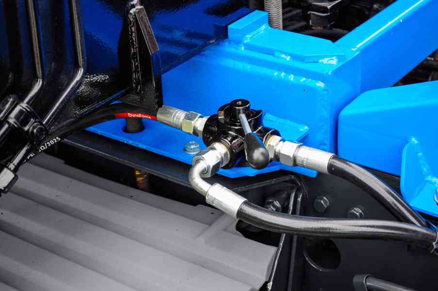 MERCEDES ATEGO 1523 TŘÍSTRANNÝ SKLÁPĚČ + HYDRAULICKÁ RUKA - foto 71