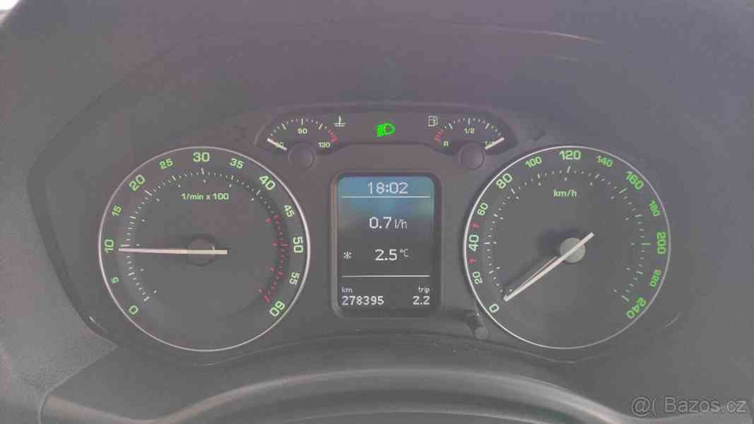 Škoda Octavia 2 Combi Elegance 1.9 TDI 77 kW diesel 2007   - foto 3