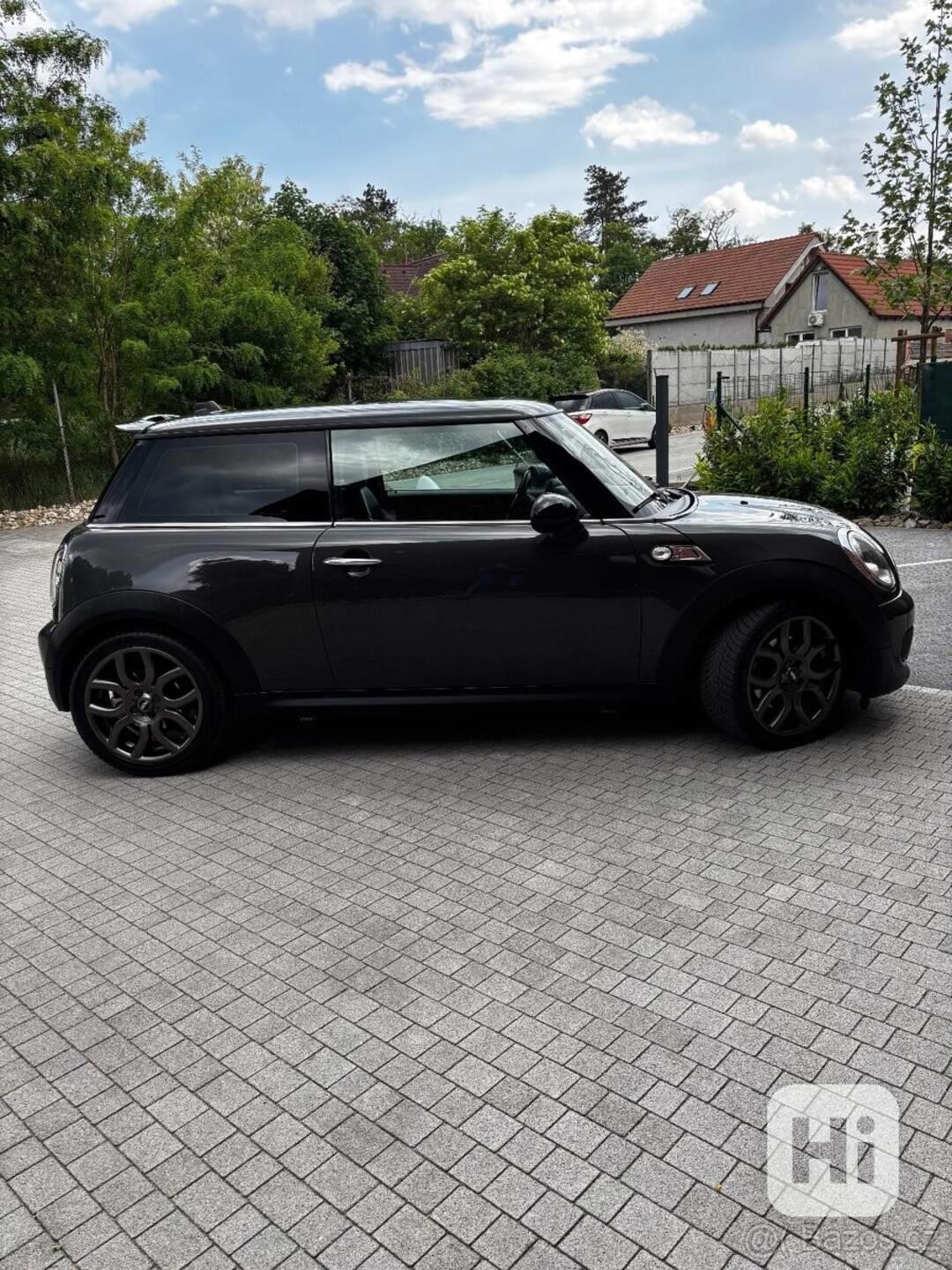 Mini Cooper S 1,6   l. 135kw - foto 1