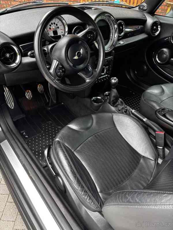 Mini Cooper S 1,6   l. 135kw - foto 7