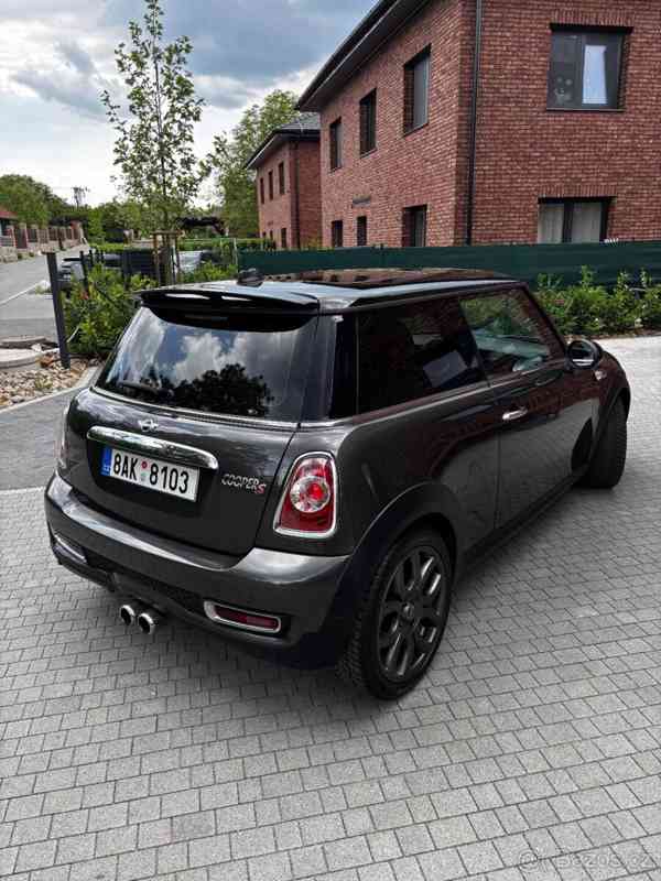 Mini Cooper S 1,6   l. 135kw - foto 2