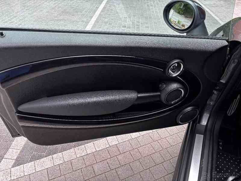 Mini Cooper S 1,6   l. 135kw - foto 12