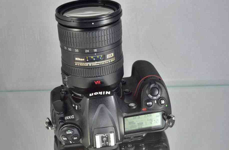 Nikon D300 + AF-S 18-200mm  VR ** 13000 Exp. - foto 6