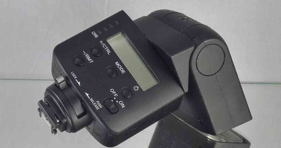 Blesk: SONY HVL-F32M *Směrné číslo: 32*ADI/TTL* - foto 5