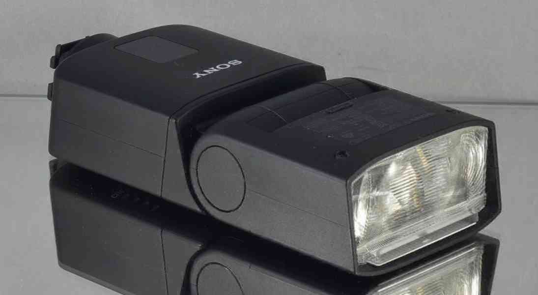 Blesk: SONY HVL-F32M *Směrné číslo: 32*ADI/TTL* - foto 3