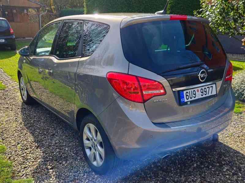 Opel Meriva 1,7   CDTi Cosmo - foto 12