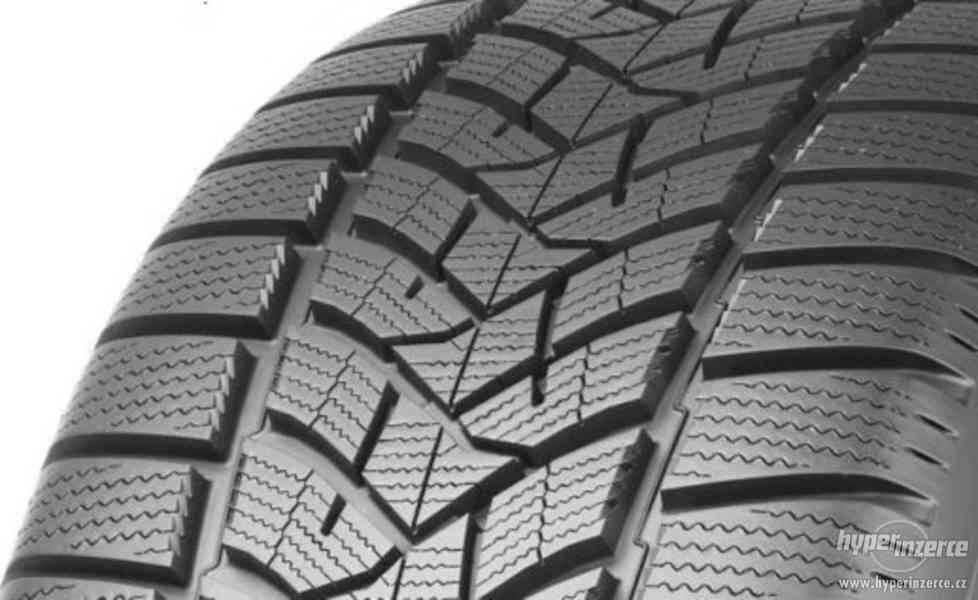 Zimní pneu R18 Dunlop SP Winter Sport 5 235/45 R 18 - foto 1