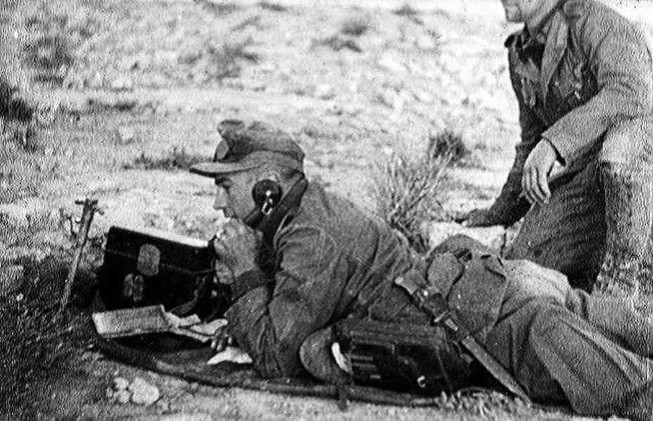 Starý origo německý polní telefon a polní lopatka wehrmacht - foto 4