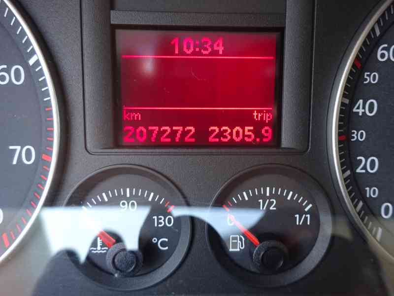 VW Golf 1.6i r.v.2007 (75 kw) klima Koupeno v ČR  - foto 7