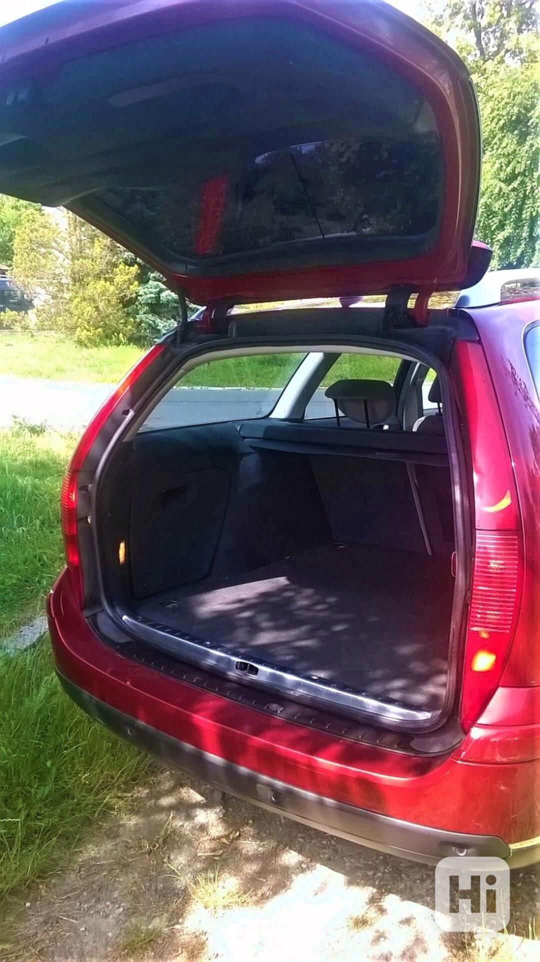 Prodám C5 II 1,6 HDi 16v SX Break 175.000 km - foto 1