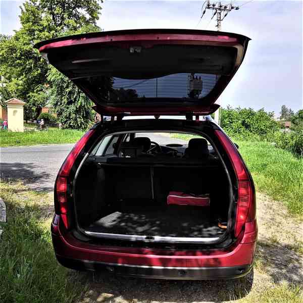 Prodám C5 II 1,6 HDi 16v SX Break 175.000 km - foto 3