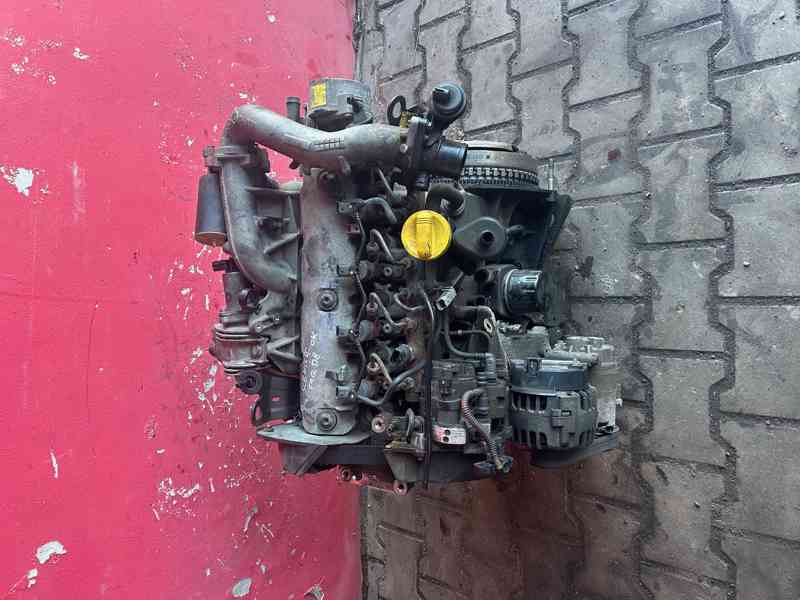 Motor 1,9 DCI F9Q Renault Trafic Master Kompletní - foto 1