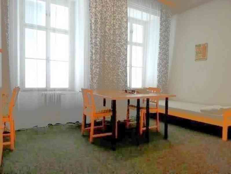 1. nebo 2.lůž. pokoj, studenti/ky/pár, pračka/sušička - foto 4