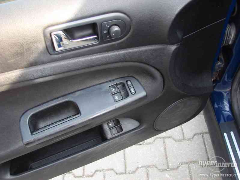 VW Passat 1.9 TDI Combi r.v.2003 - foto 6