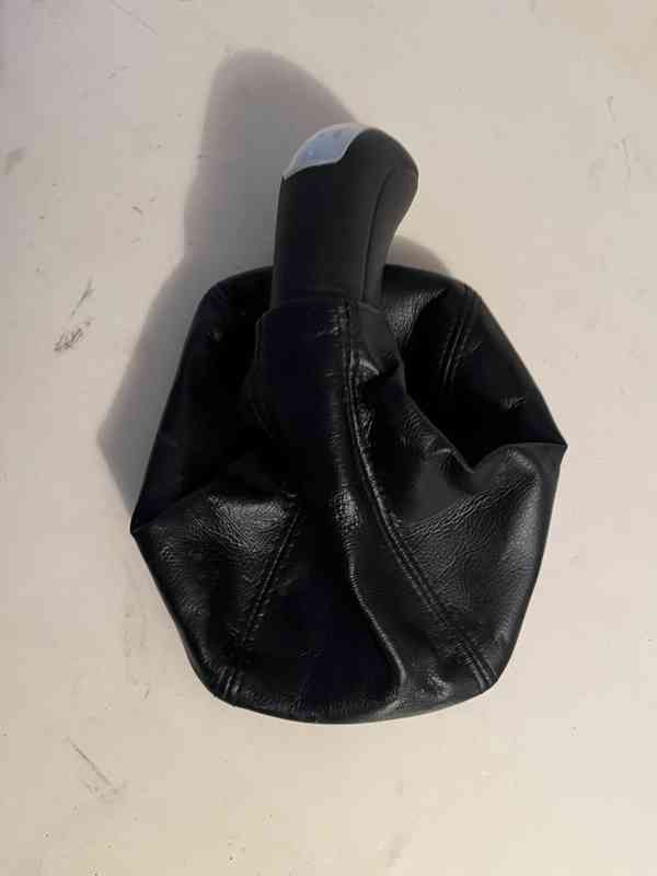 Hlavice řadící páky OCTAVIA I. s manžetou - foto 2