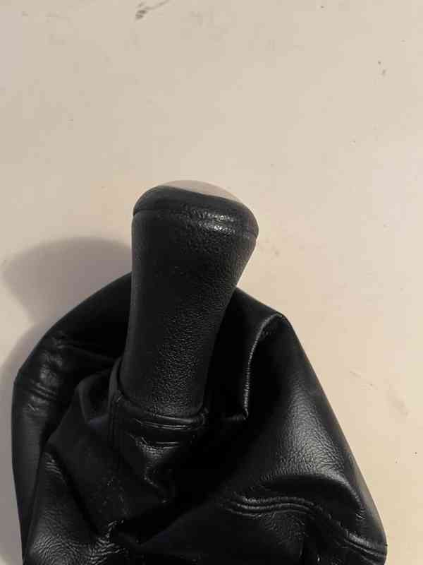 Hlavice řadící páky OCTAVIA I. s manžetou - foto 7