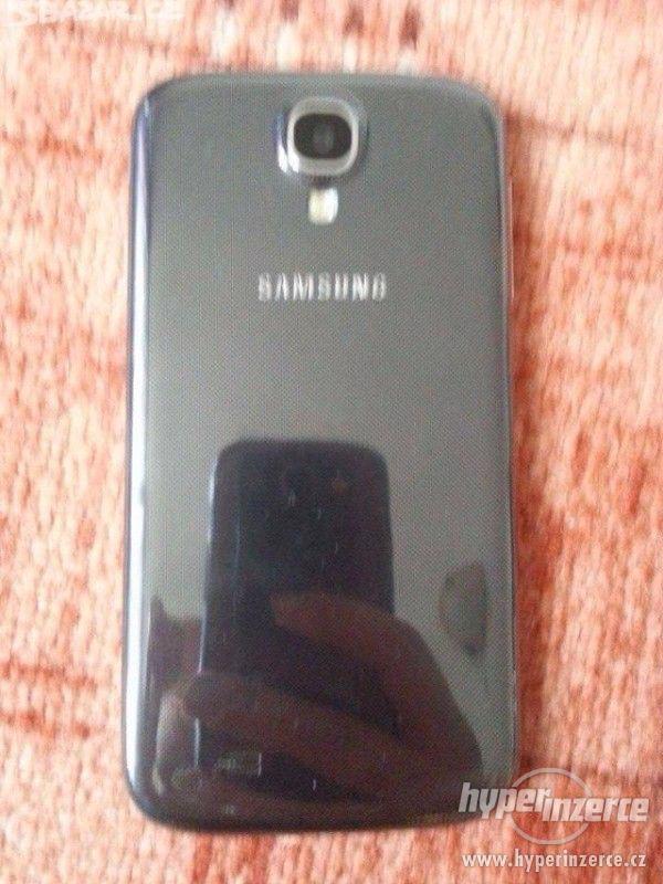 Samsung Galaxy S4 + Samsung S4 gt- t9500 - foto 2