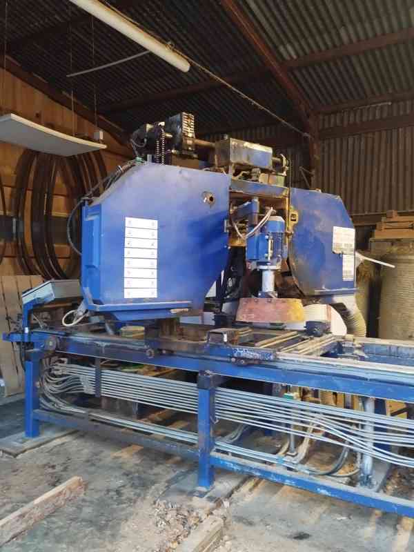 Kmenová pásová pila - foto 2