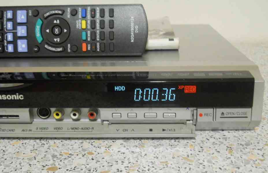 DVD rekordér Panasonic DMR-EX77 - foto 5