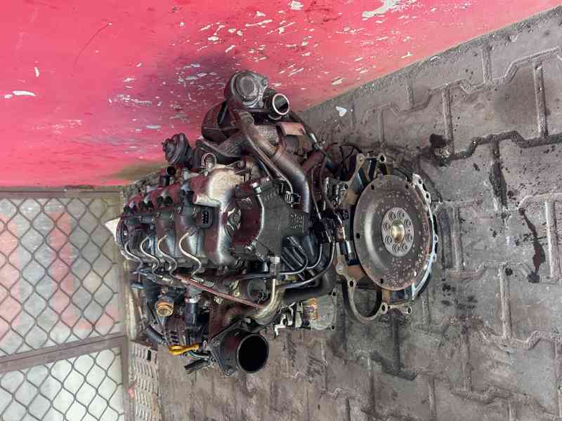 Motor 2,0CRDI D4EA 83KW Hyundai Santa FE kompletní - foto 3