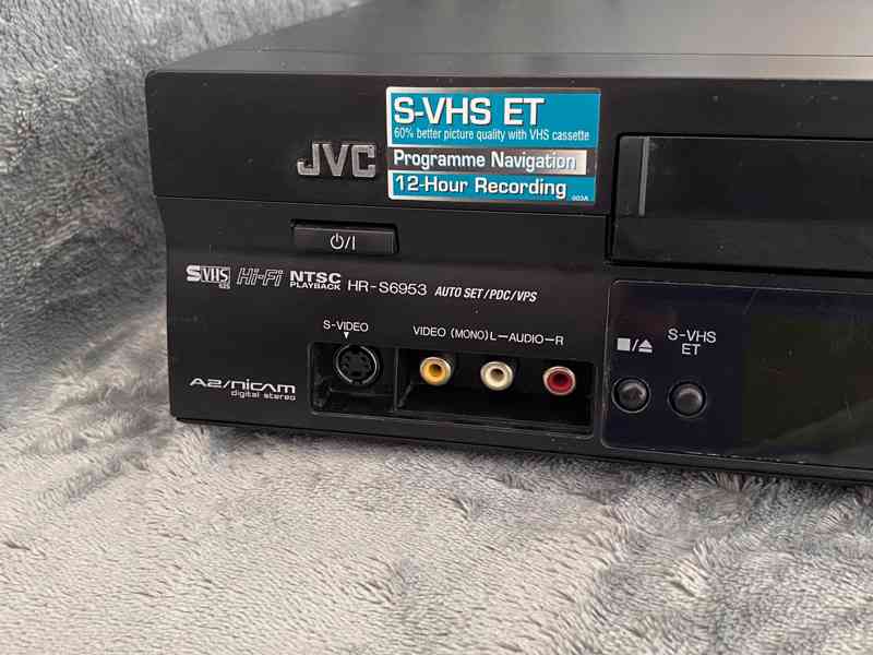 S-VHS-ET videorekordér JVC HR-S6953 s video stabilizátorem - foto 2