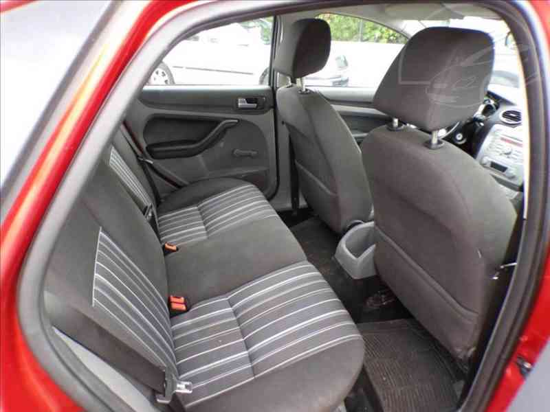 Ford Focus 1,6 16V TAŽNÉ ZAŘÍZENÍ - foto 10