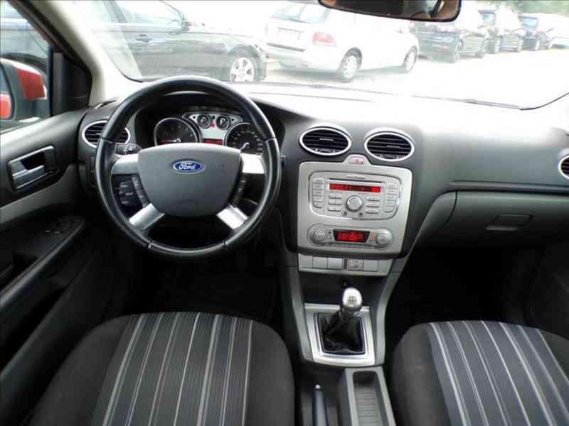 Ford Focus 1,6 16V TAŽNÉ ZAŘÍZENÍ - foto 5