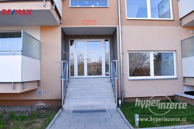 Nabízíme k prodeji slunný cihlový byt v novostavbě 1+kk, 33 m2, s balkonem v klidné části Olomouce - foto 3