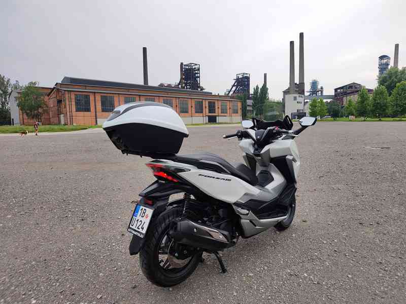 Honda Forza 300, původ ČR, perfektní stav - foto 7