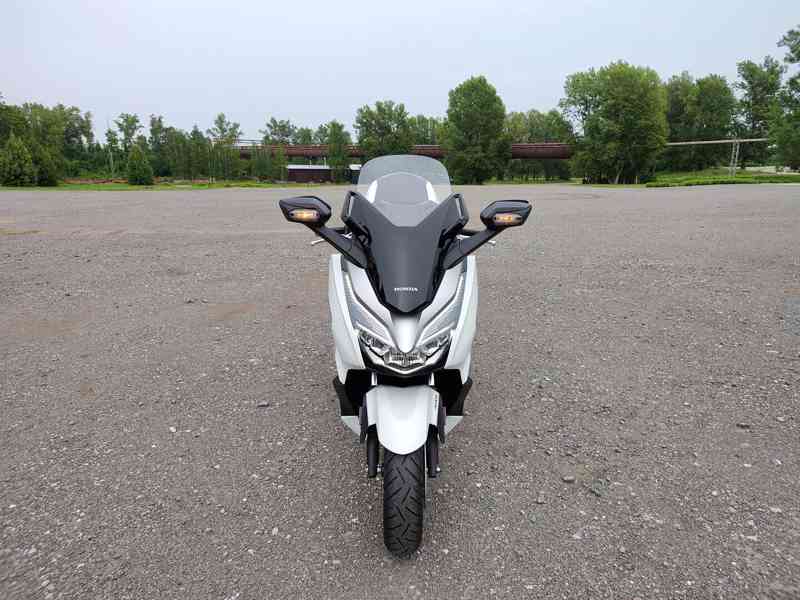 Honda Forza 300, původ ČR, perfektní stav - foto 10