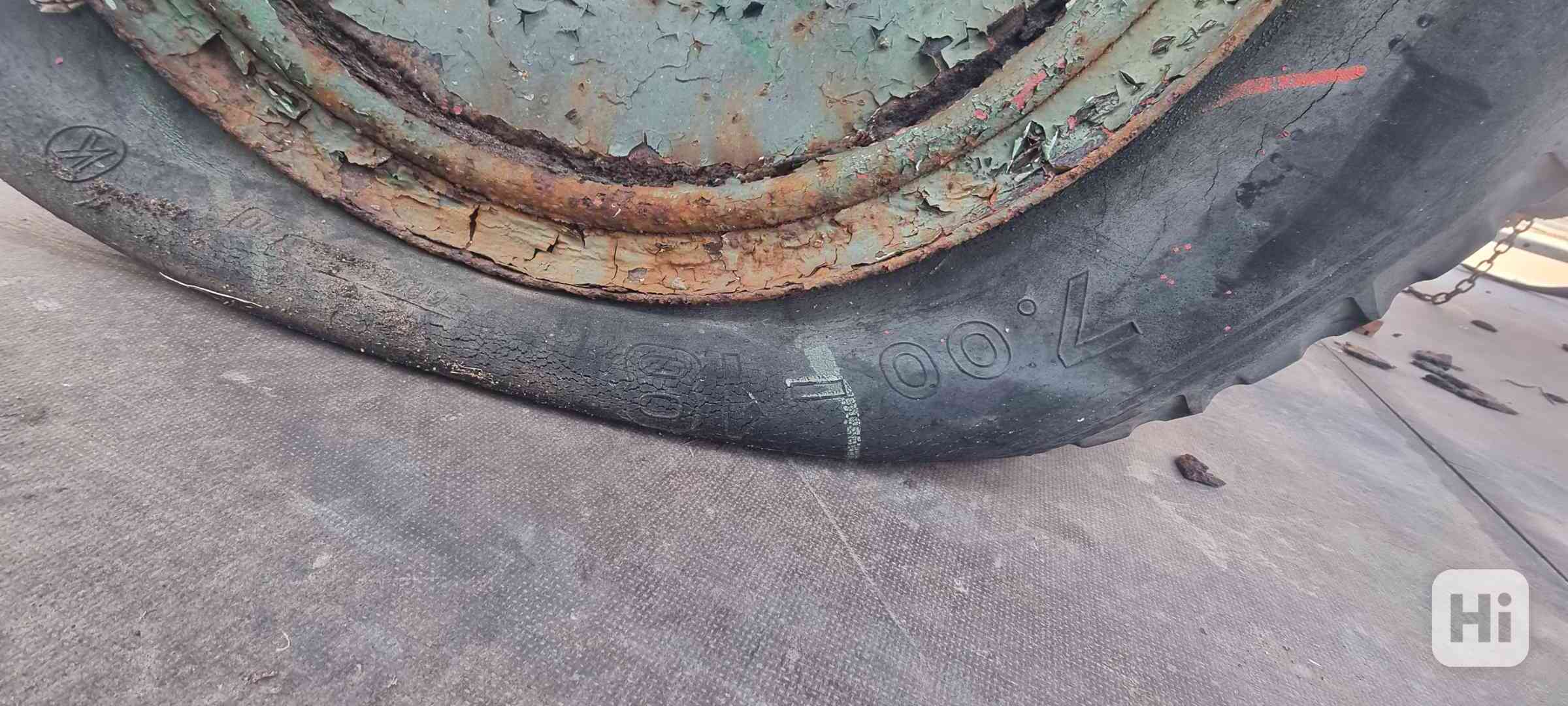 Koupím pneumatiky 7.00-18 - foto 1