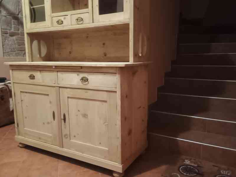 stará kredenc po renovaci 201 - foto 4