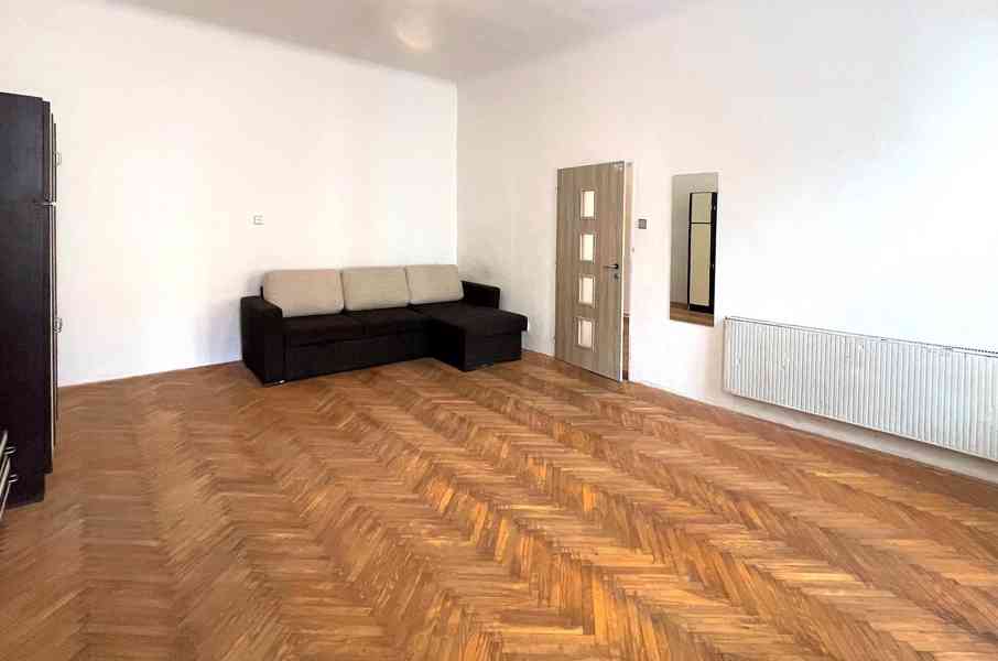 PRONÁJEM BYTU 2+1 V CENTRU BRNA - foto 4