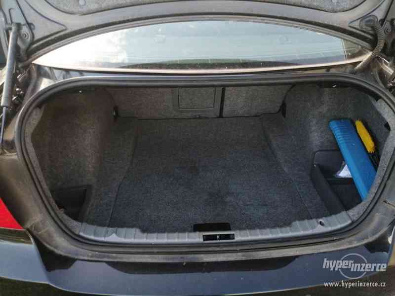 Prodám BMW 318i (E90) 2.0 105kw/149hp - foto 6