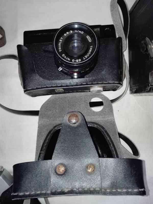 Kolekce fotoaparátů 9 ks + různé příslušenství - foto 3