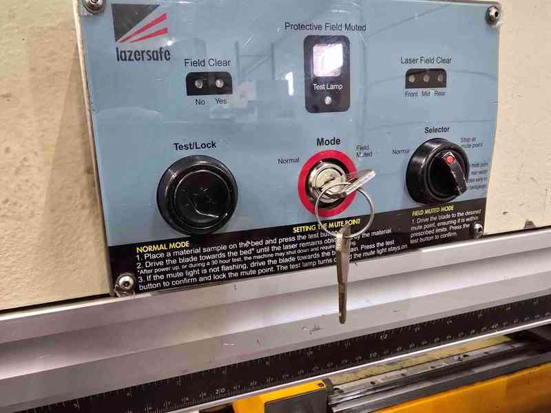 Použitý ohraňovací lis ERMAK CNC AP 2600x80, r. v. 2005 - foto 12