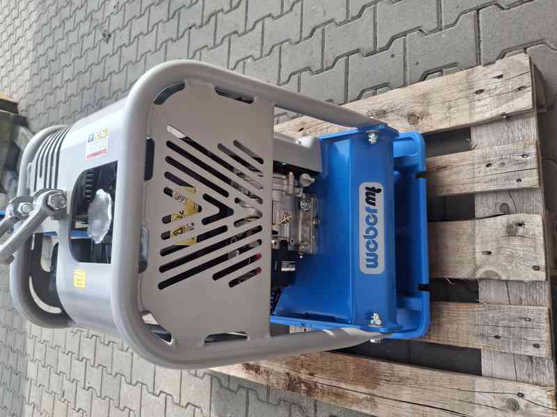 Vibrační deska Weber CR3 HD 203 kg, 35 kN, Honda - foto 6