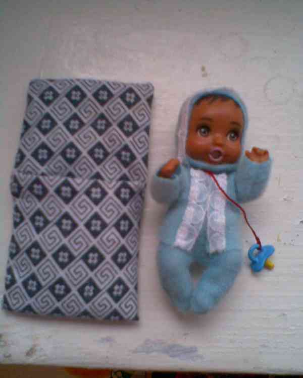 Nová Barbie s miminkem černoška - foto 3