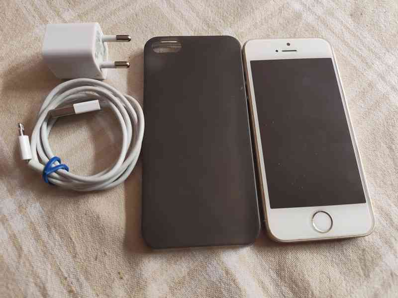 Mobilní dotykový telefon iPhone SE 64GB - foto 2