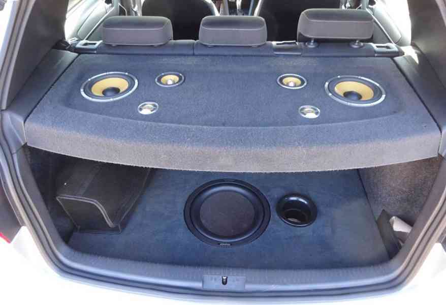 VW GOLF 1.4 TSI R-LINE r.v.2011 AUTOMAT stk:9/2028 - foto 15