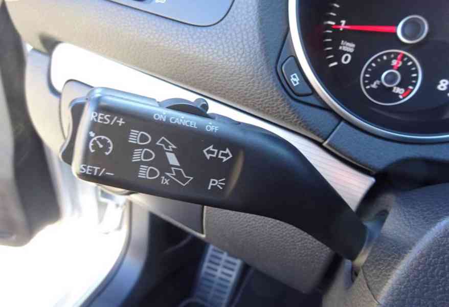 VW GOLF 1.4 TSI R-LINE r.v.2011 AUTOMAT stk:9/2028 - foto 11
