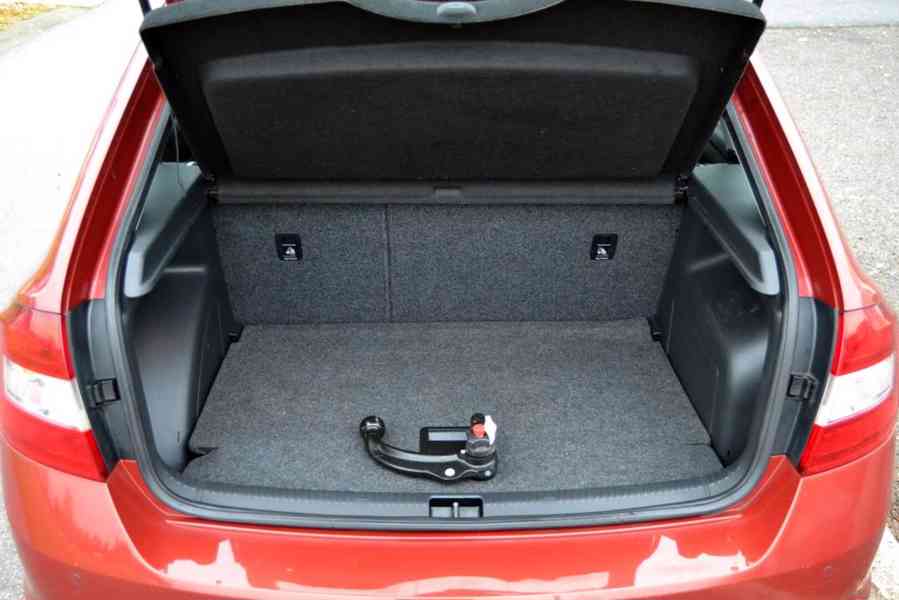 Škoda Rapid 1.2 TSI 77kW Ambition - foto 9