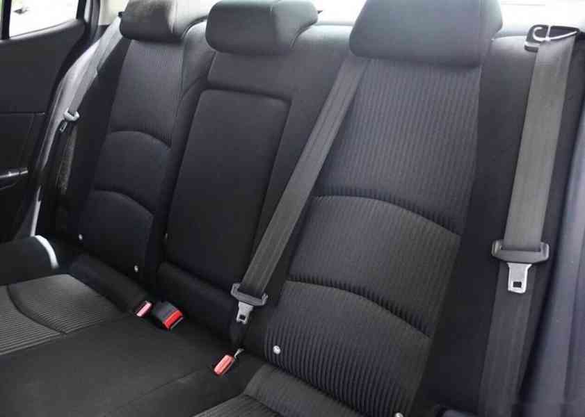 Mazda 3 2,0i ATTRACTION 2xKOLA 1.MAJ - foto 17