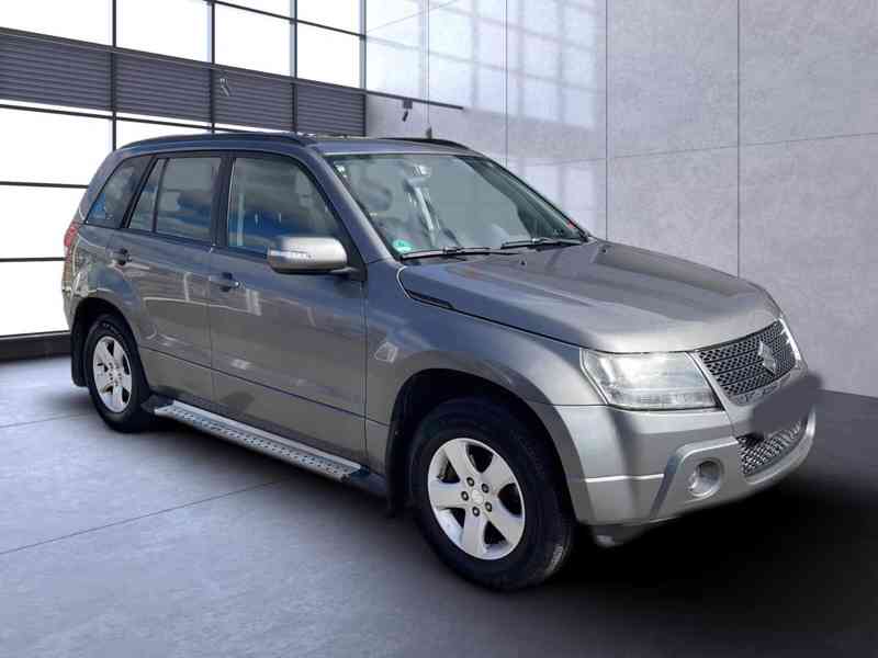 Suzuki Grand Vitara 2.0i Comfort benzín 103kw - foto 3