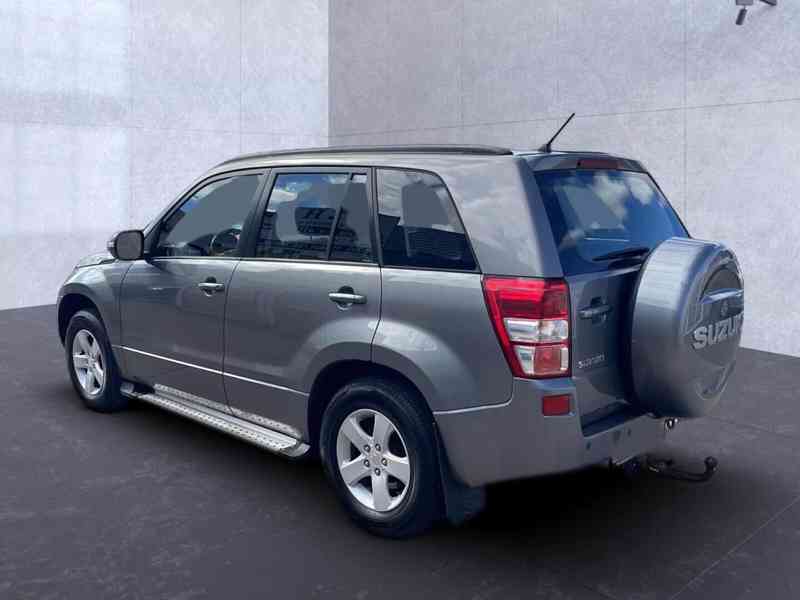 Suzuki Grand Vitara 2.0i Comfort benzín 103kw - foto 23