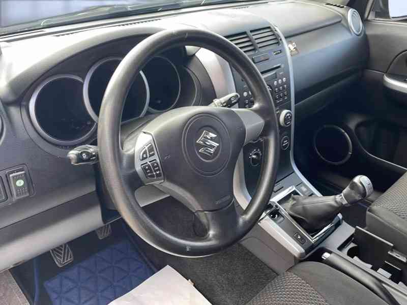 Suzuki Grand Vitara 2.0i Comfort benzín 103kw - foto 14