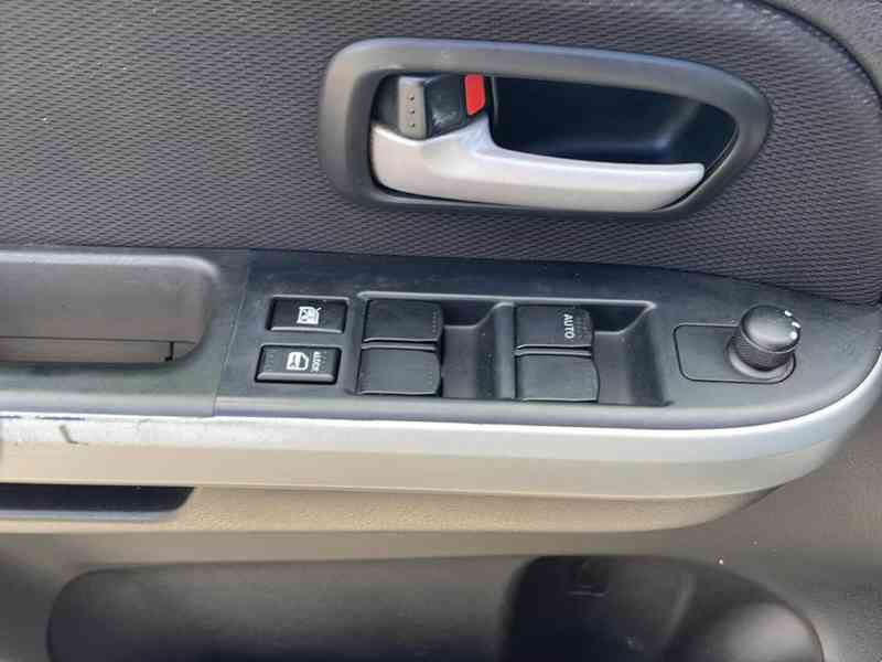 Suzuki Grand Vitara 2.0i Comfort benzín 103kw - foto 12