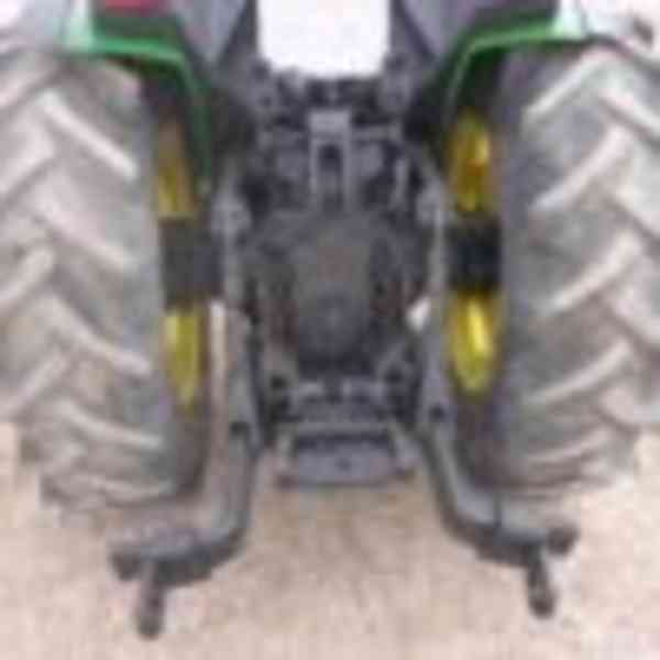 Traktor JOHN DEERE 5500N - foto 4