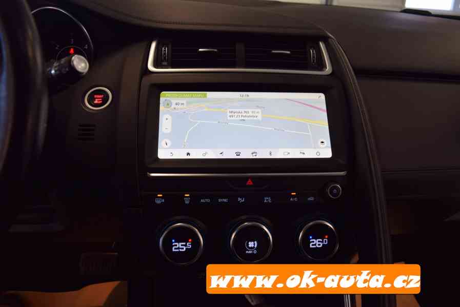 Jaguar E-Pace 2.0 D AWD 92 000 KM 2020-DPH - foto 22